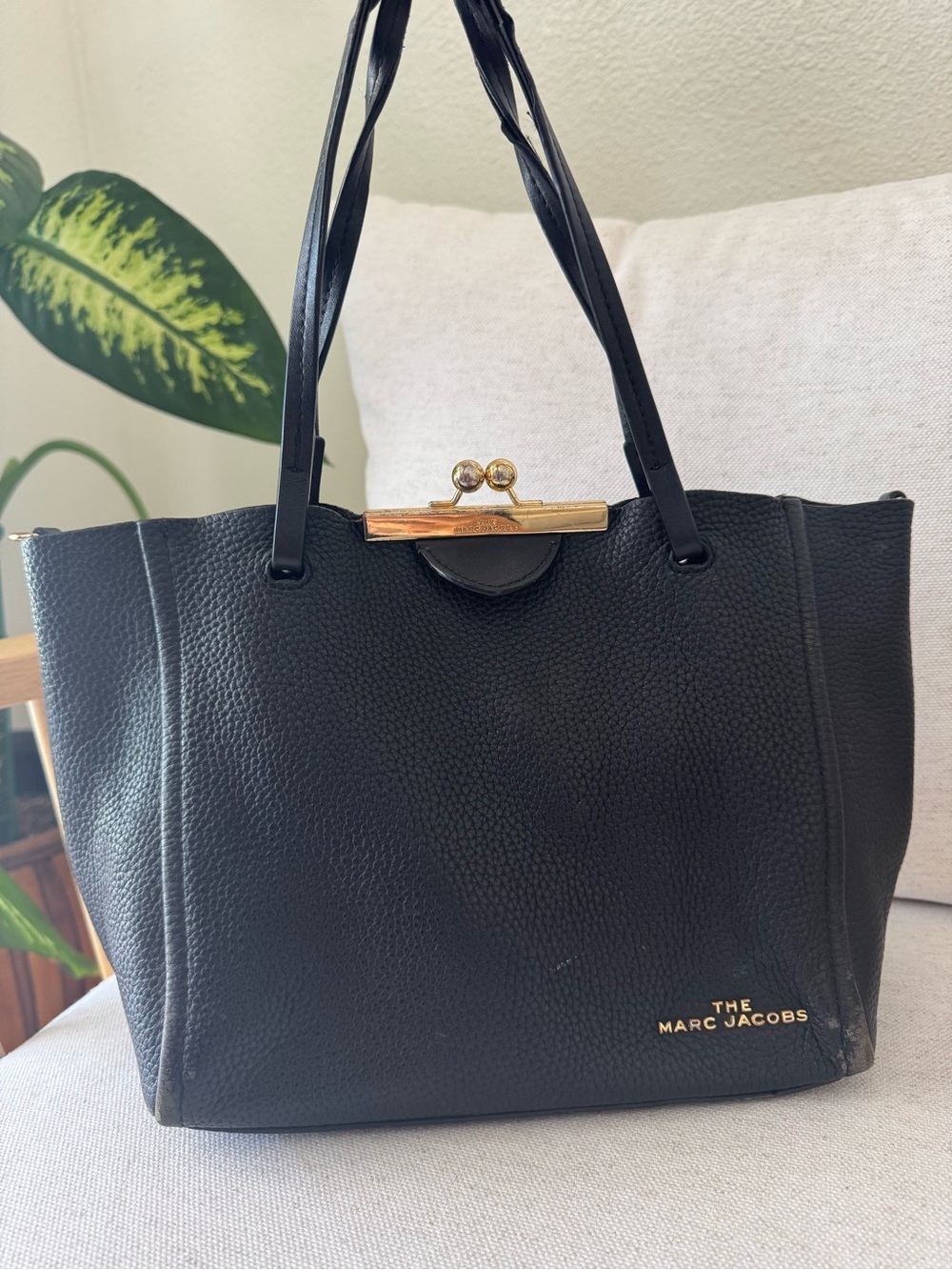 Marc Jacobs Kiss Lock Mini Pebbled Black Leather Tote Satchel Handbag Purse